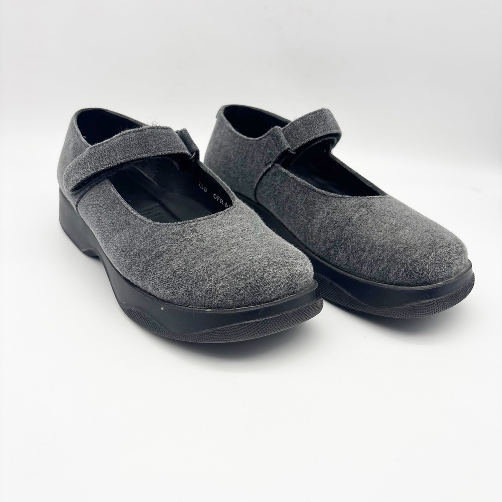 L.L. Bean Gray Wool Mary Jane Shoes Size 7.5